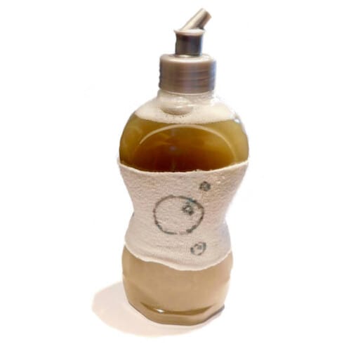 liquide vaisselle maison dans flacon recyclé
